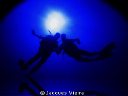 Two Lovers in early morning sun by Jacques Vieira 